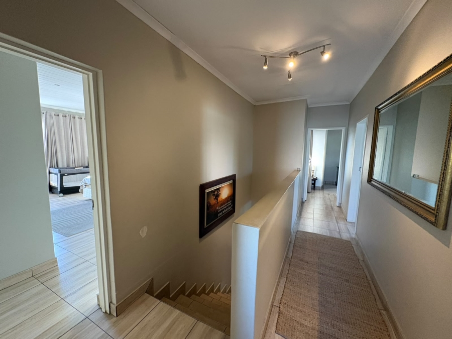 4 Bedroom Property for Sale in Waterval East North West